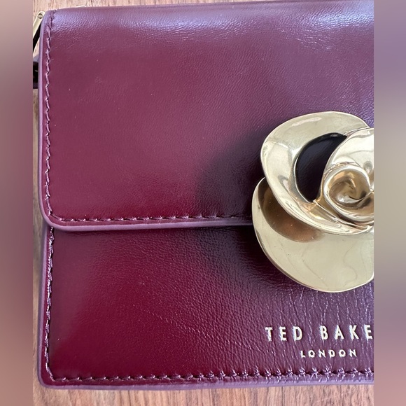 Ted Baker Rosalie Crossbody Bag – Burgundy with Gold Knot Hardware - Picture 8 of 16